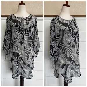 Roz & Ali‎ Floral Black & White Semi Sheer dress XS